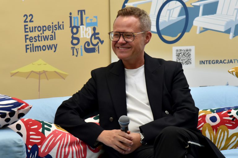 Spotkanie z Joanną Brodzik i Jakubem Zającem poprowadził Łukasz Maciejewski. – zdjęcie 2